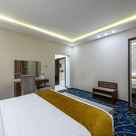 The Palace Hotel Suites Хаміс-Мушайт Екстер'єр фото
