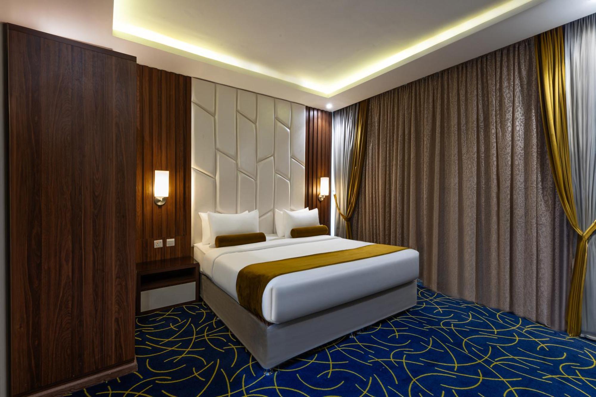 The Palace Hotel Suites Хаміс-Мушайт Екстер'єр фото