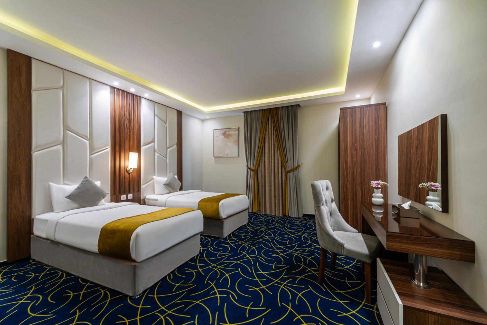 The Palace Hotel Suites Хаміс-Мушайт Екстер'єр фото